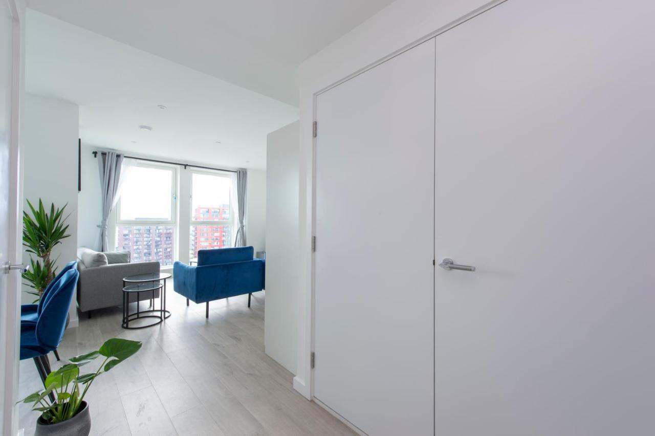 ロンドンAc Luxe Penthouse With Free Parkingアパートメント エクステリア 写真