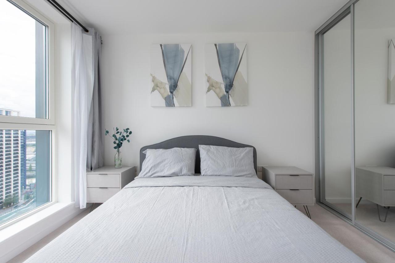 ロンドンAc Luxe Penthouse With Free Parkingアパートメント エクステリア 写真